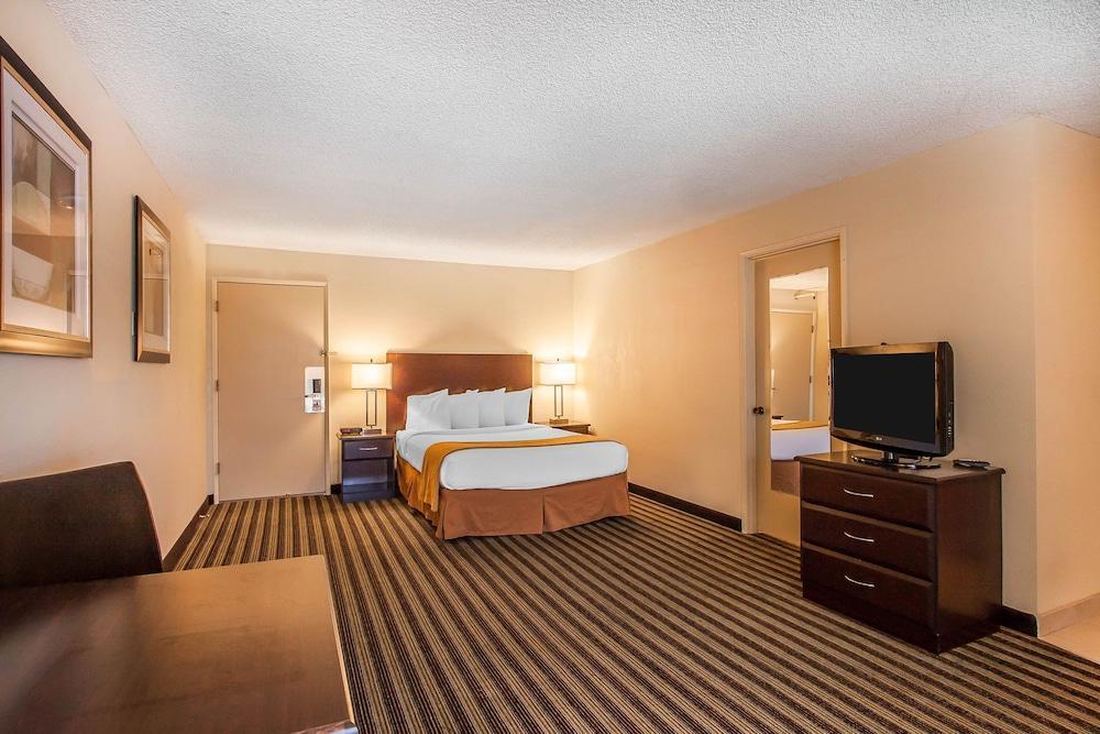 Quality Inn & Suites Vancouver - Hazel Dell Exterior foto
